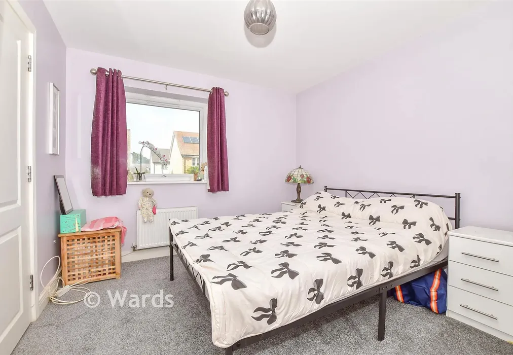 Bedroom 1 - Buffkyn Way, Maidstone, Kent - Wards of Kent