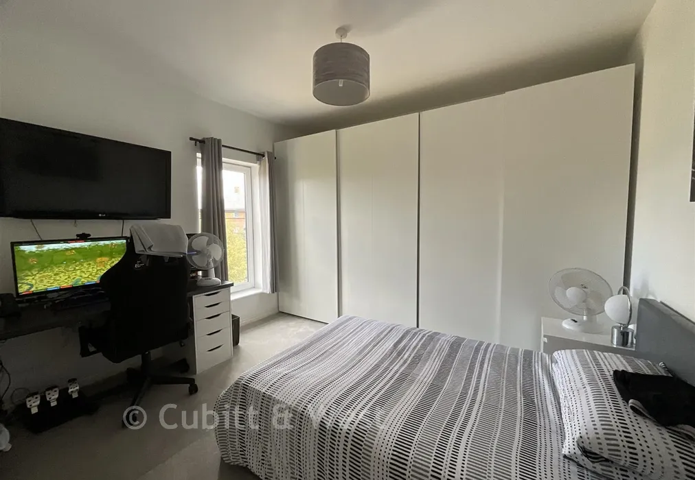 Bedroom - Darnel Crescent, Waterlooville, Hampshire - Wards of Kent
