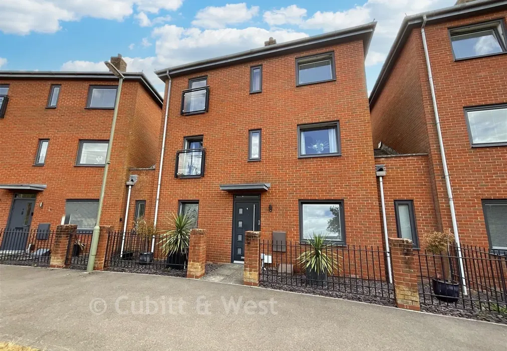 Front - Darnel Crescent, Waterlooville, Hampshire - Wards of Kent