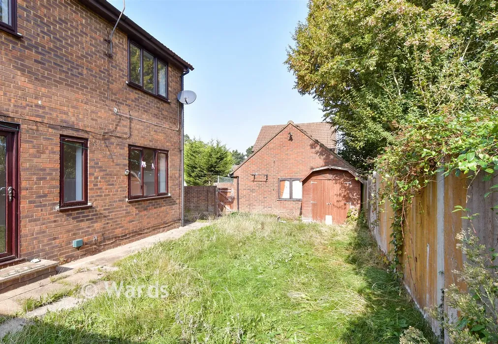 Rear Garden - Bulrush Close, Walderslade, Chatham, Kent - Wards of Kent