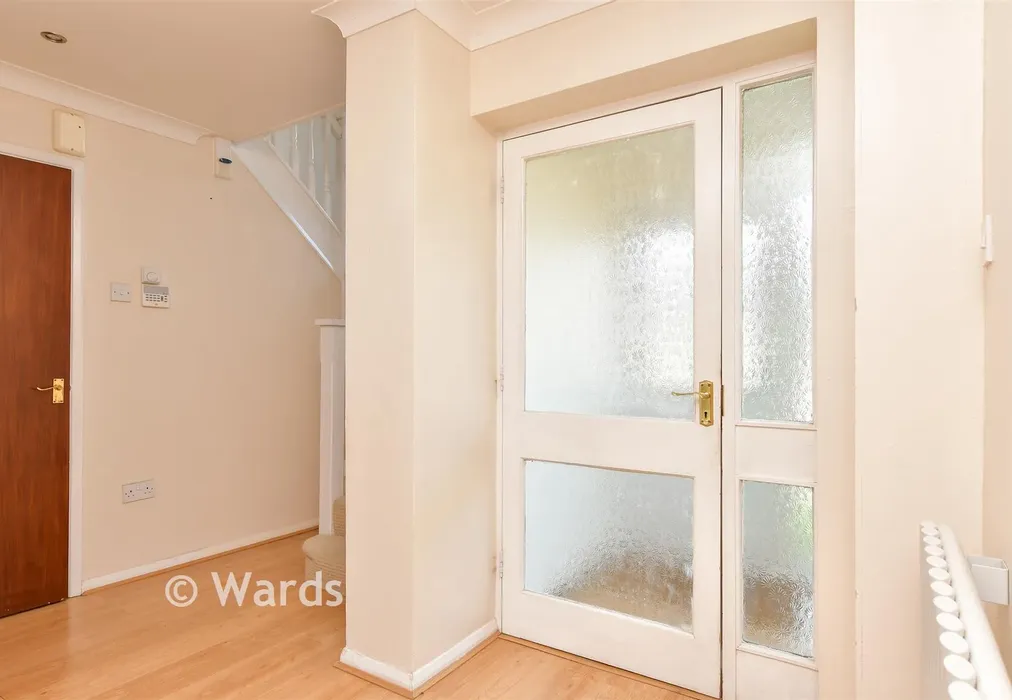 Hallway - Bulrush Close, Walderslade, Chatham, Kent - Wards of Kent