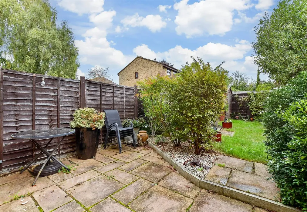 Rear Garden - Blacksmith Drive, Weavering, Maidstone, Kent - Wards of Kent