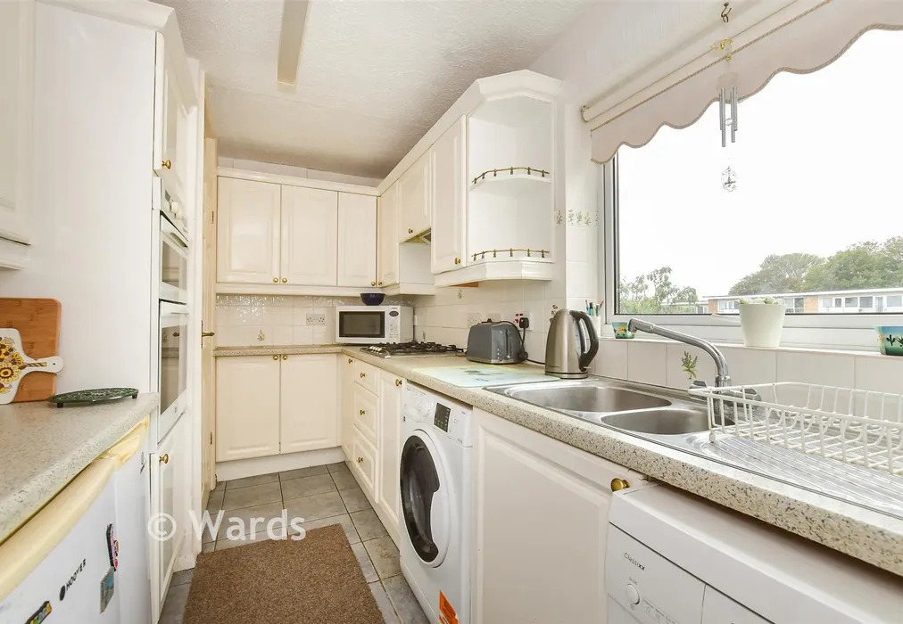 Kitchen - Lord Warden Avenue, Walmer, Deal, Kent - Wards of Kent