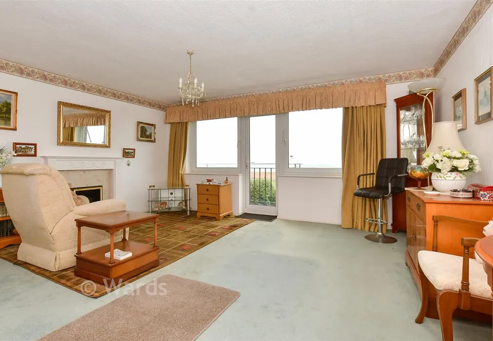 Lounge - Lord Warden Avenue, Walmer, Deal, Kent - Wards of Kent