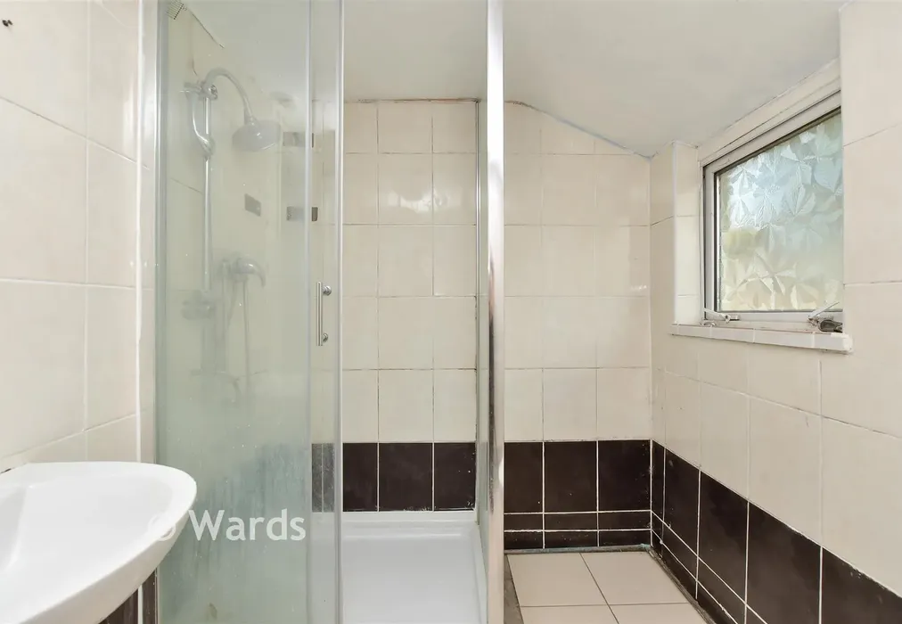Shower Room - Court Lodge Road, Gillingham, Kent - Wards of Kent