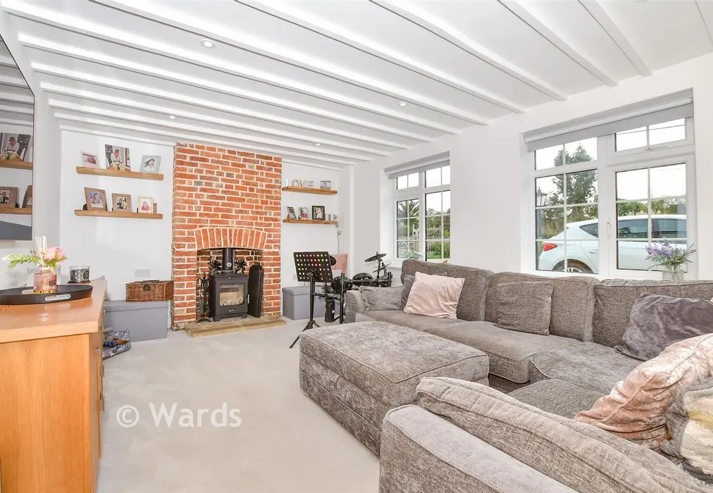 Lounge - Maidstone Road, Tonbridge, Kent - Wards of Kent