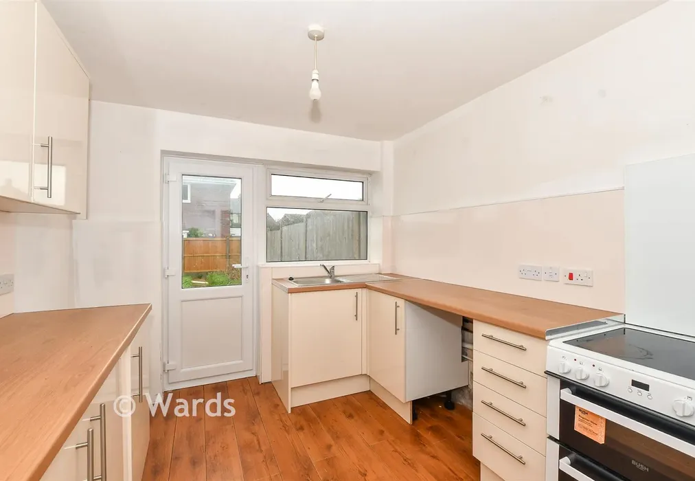 Kitchen - Queensway, Lydd, Kent - Wards of Kent