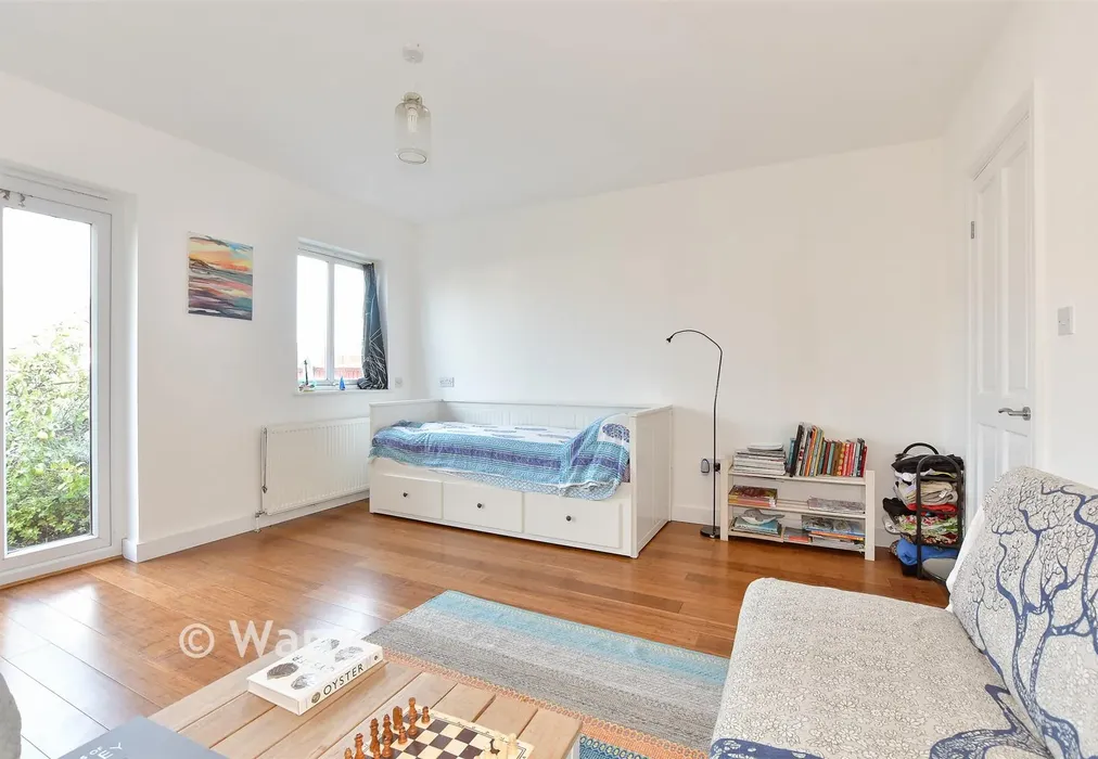 Lounge - Bentley Avenue, Herne Bay, Kent - Wards of Kent