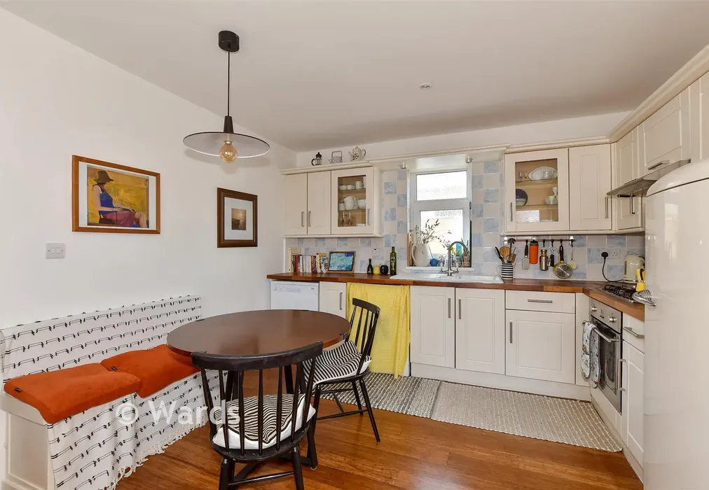 Kitchen/ Dining Room - Bentley Avenue, Herne Bay, Kent - Wards of Kent