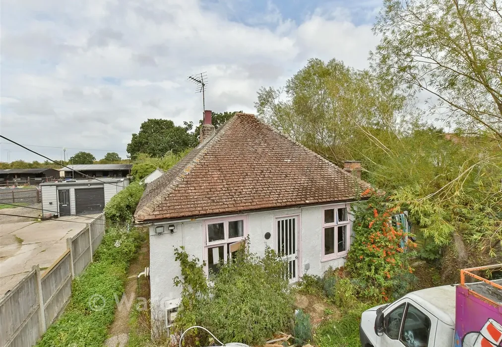 External (Brochure) - Highstreet Road, Hernhill, Faversham, Kent - Wards of Kent