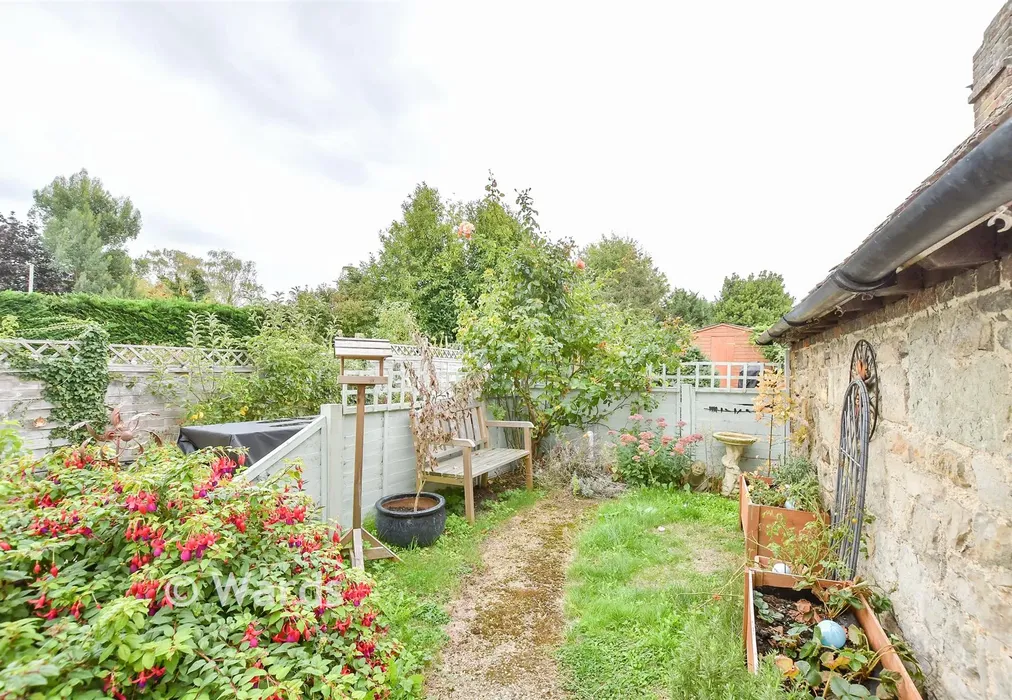 Rear Garden - Forge Lane, East Farleigh, Maidstone, Kent - Wards of Kent