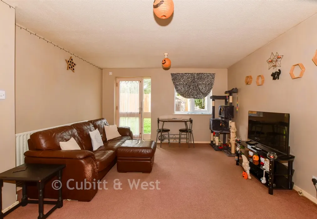 Lounge - Ramblers Way, Crawley, West Sussex - Wards of Kent