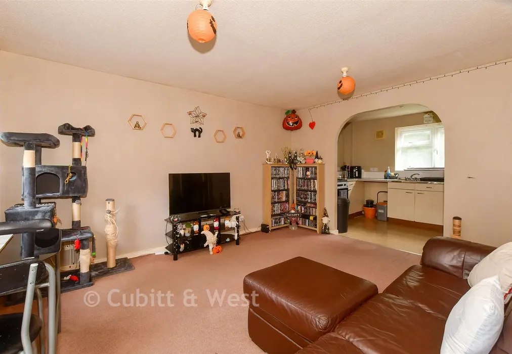 Lounge - Ramblers Way, Crawley, West Sussex - Wards of Kent