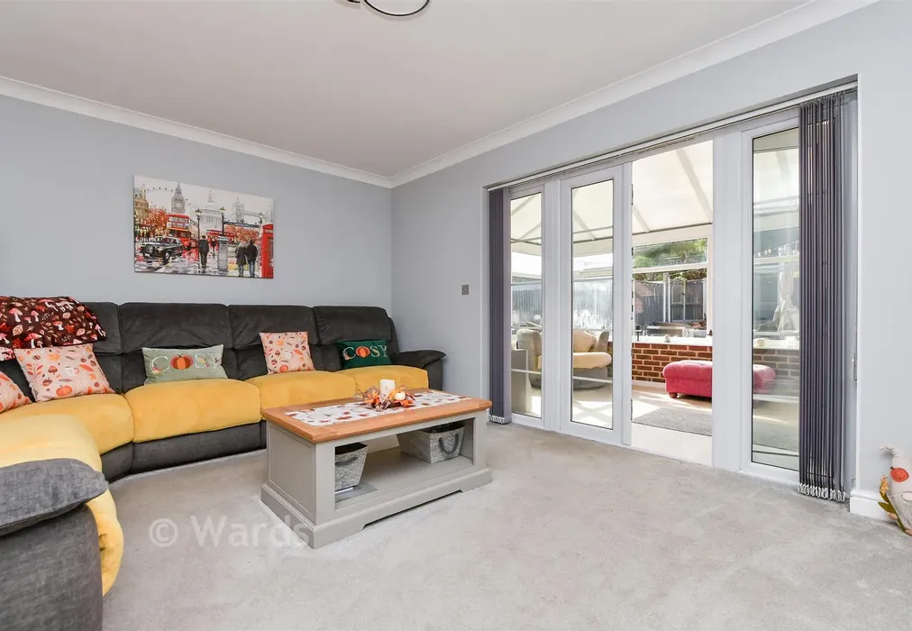 Lounge - Stocking Road, Broadstairs, Kent - Wards of Kent