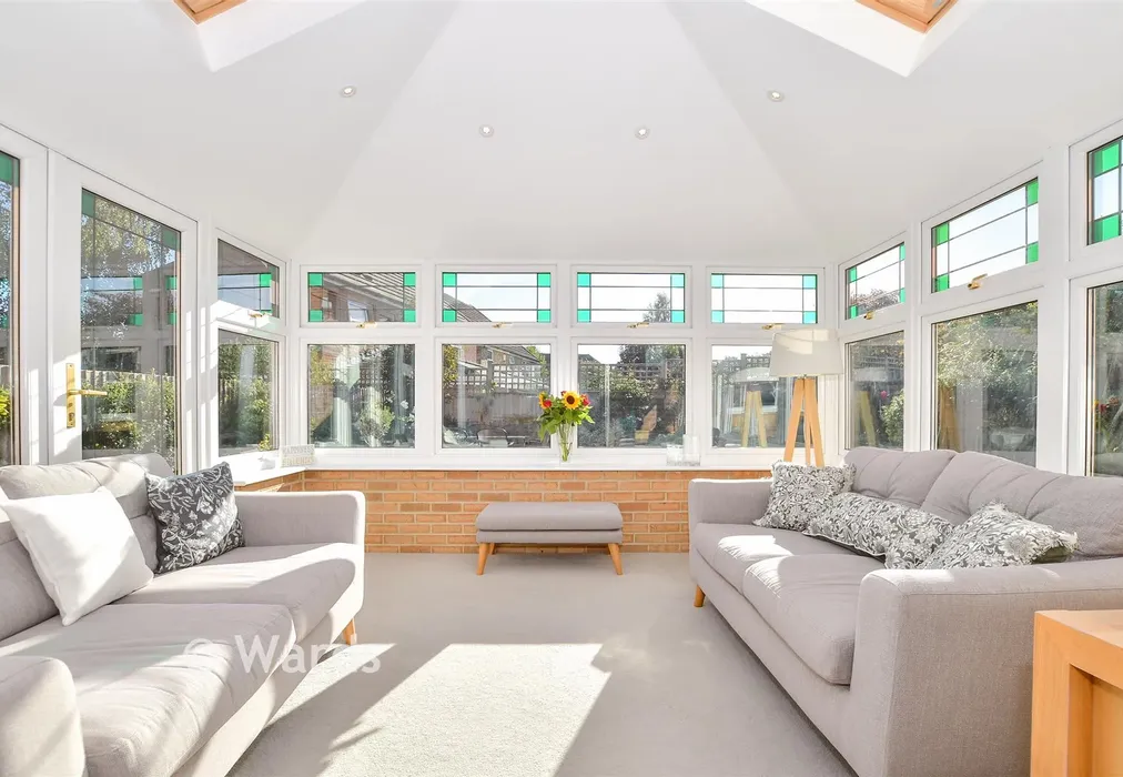 Garden Room - Stirling Road, West Malling, Kent - Wards of Kent