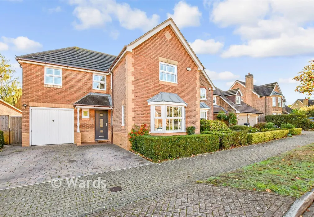External (Brochure). - Stirling Road, West Malling, Kent - Wards of Kent