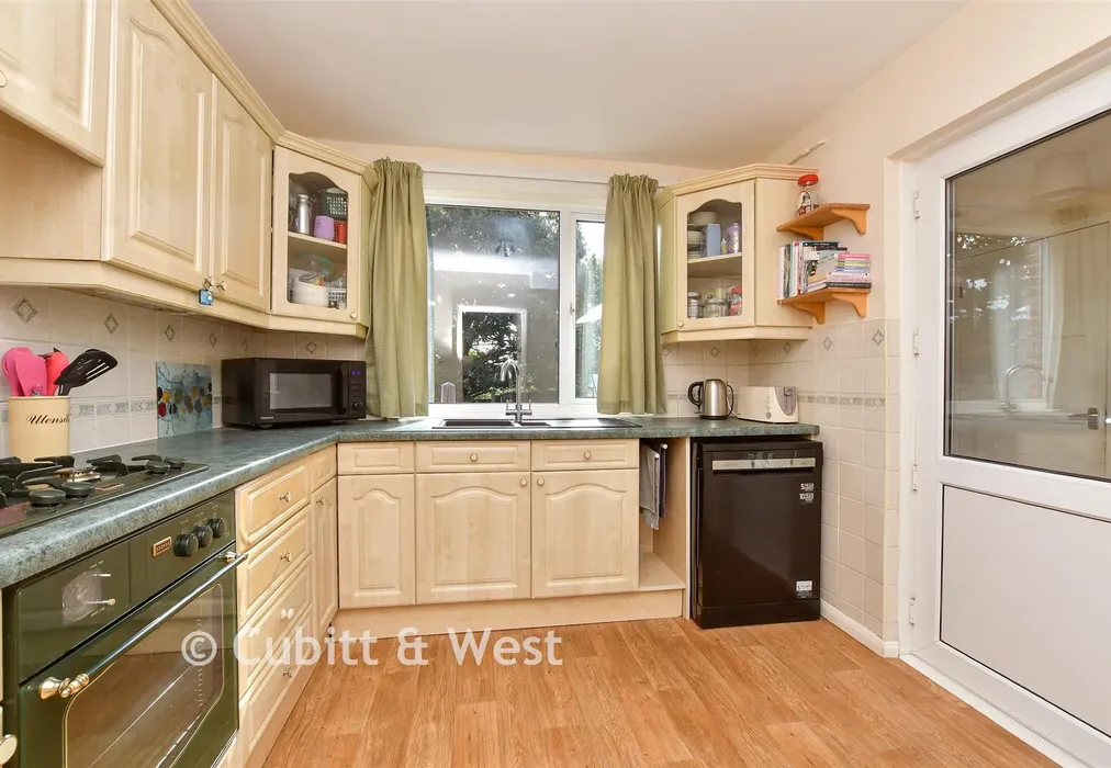 Kitchen - Blackthorn Road, Reigate, Surrey - Wards of Kent