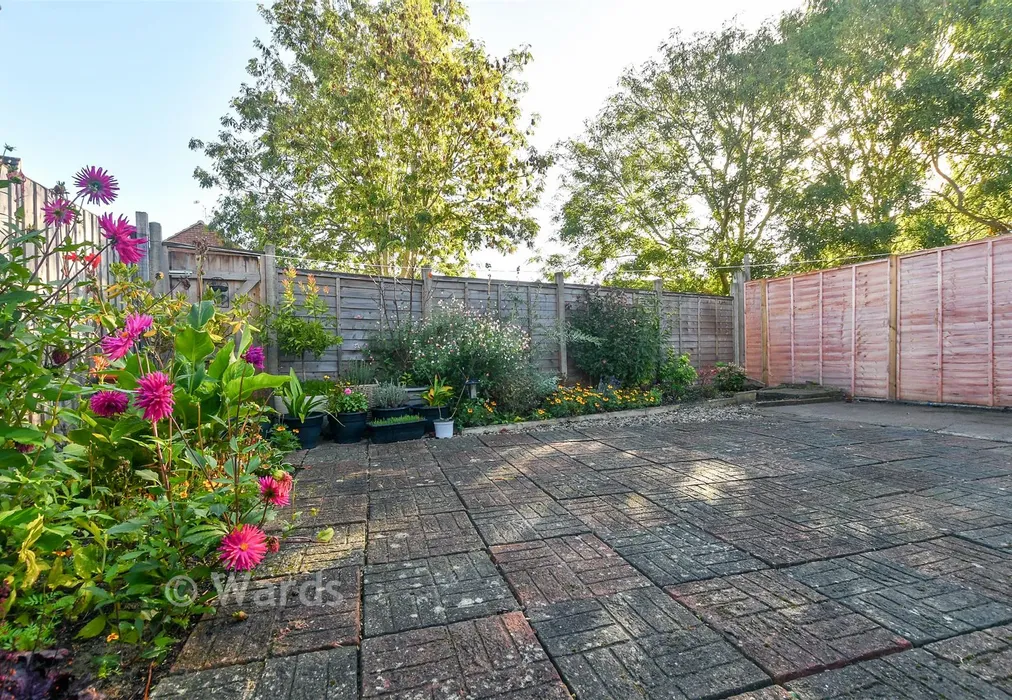 Rear Garden - Boxley, Ashford, Kent - Wards of Kent