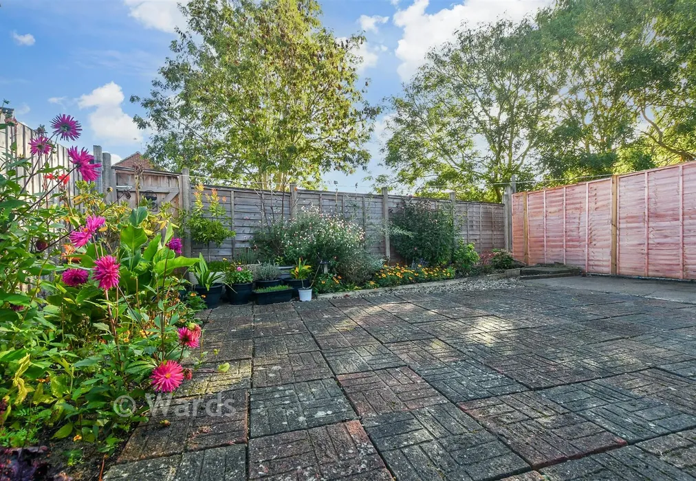 Rear Garden - Boxley, Ashford, Kent - Wards of Kent