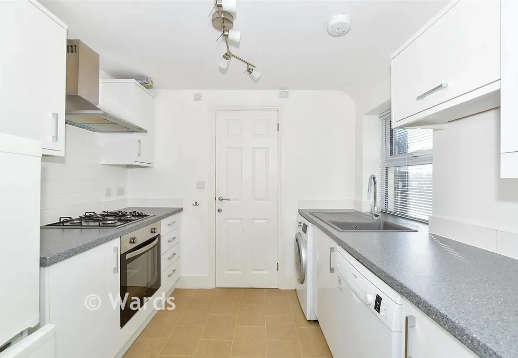 Kitchen - Maidstone Road, Paddock Wood, Kent - Wards of Kent