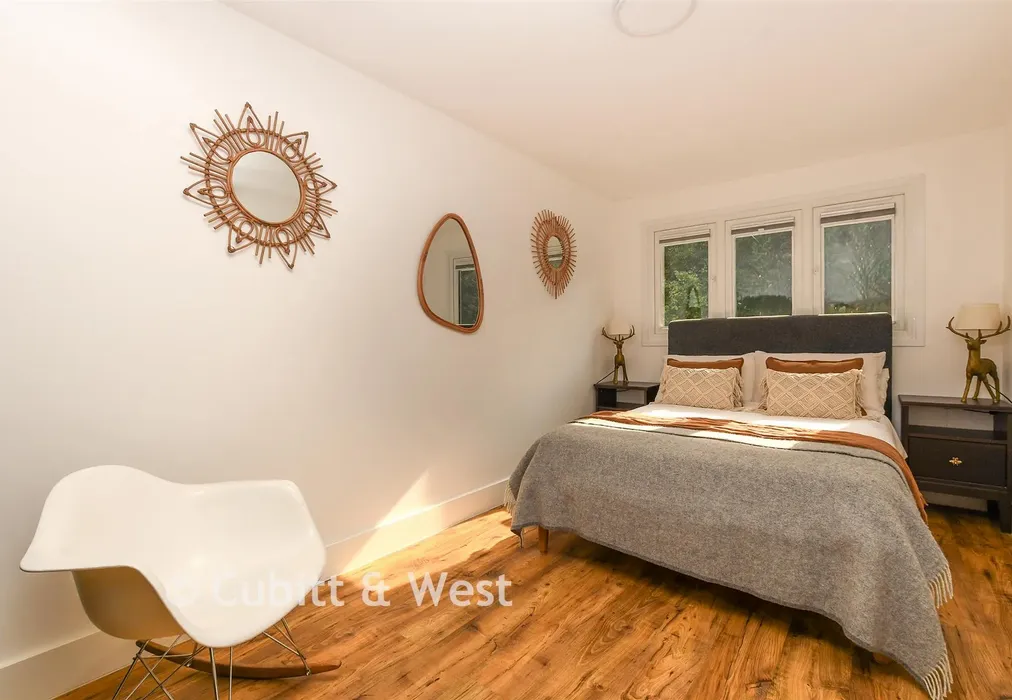 Bedroom 1 - Argus Walk, Bewbush, Crawley, West Sussex - Wards of Kent