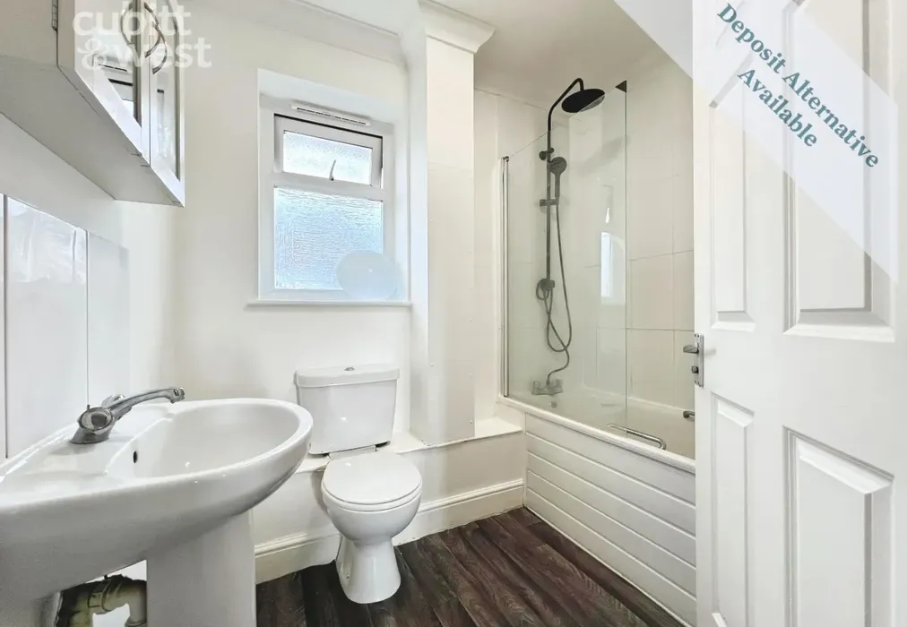 Bathroom - DEPOSIT ALTERNATIVE AVAILABLE, Kenilworth Close, BN2 - Wards of Kent