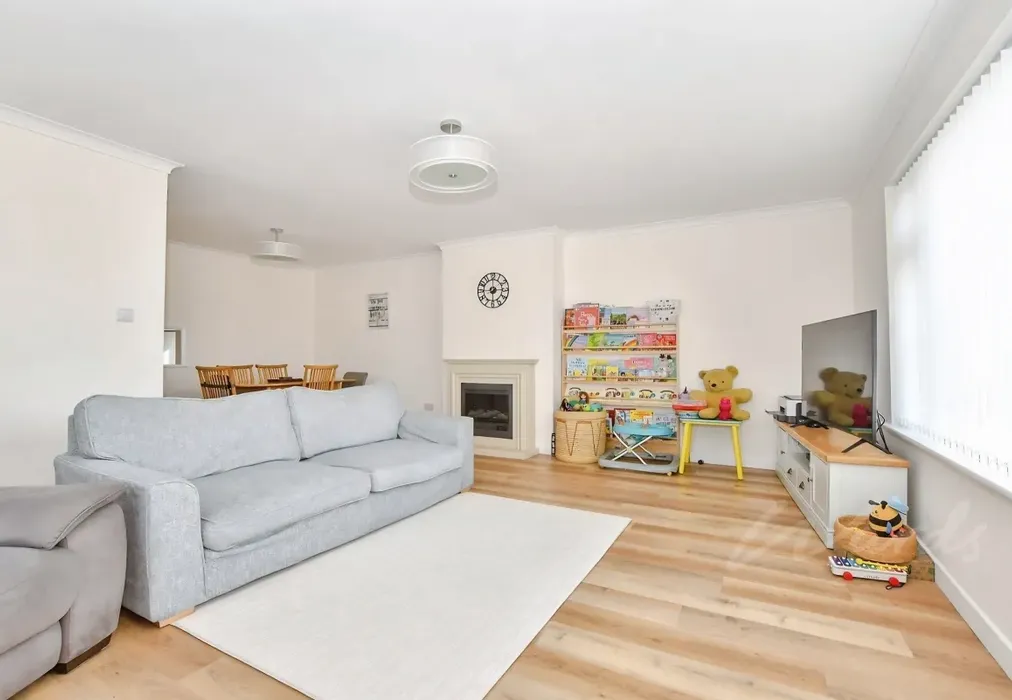 6002c660-901hfz1e... - Leonard Road Greatstone TN28 - Wards of Kent