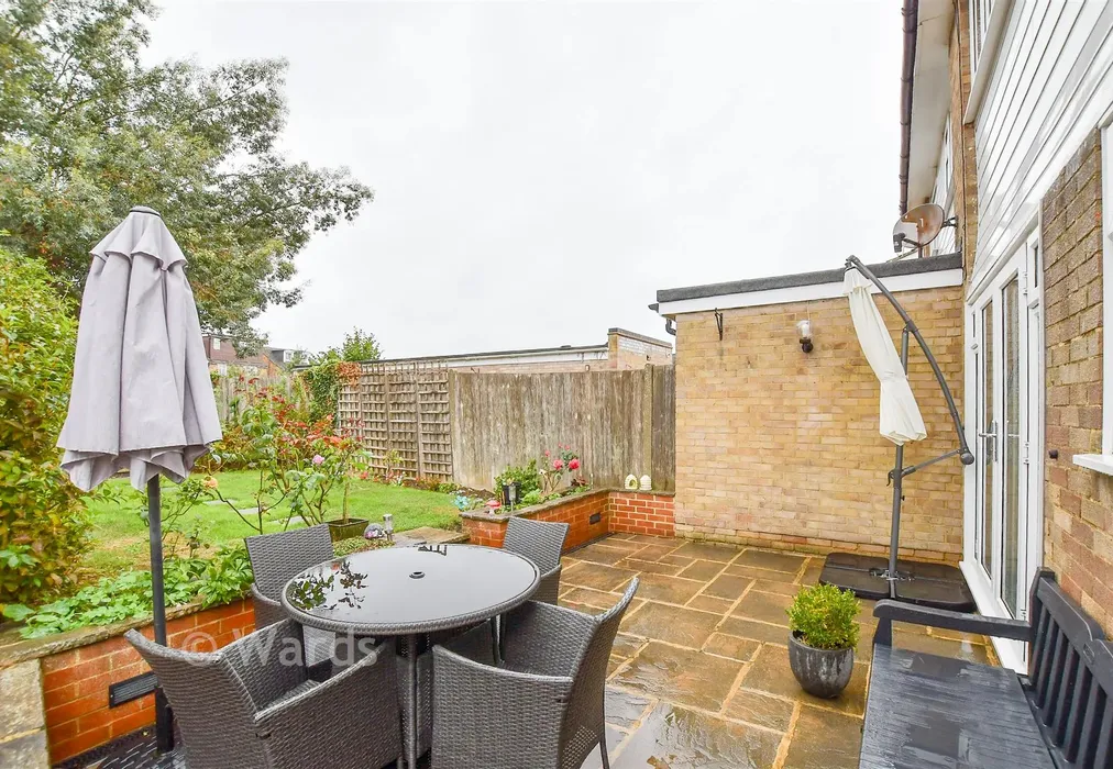 Patio / Decking - Northleigh Close, Maidstone, Kent - Wards of Kent