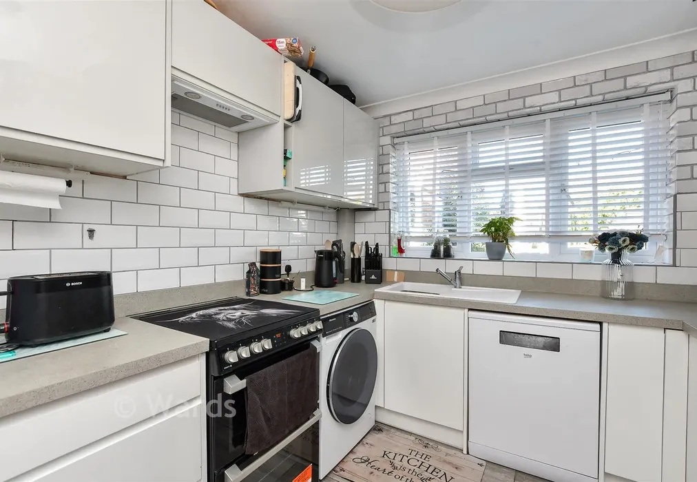 Kitchen - St. Andrew's Close, Margate, Kent - Wards of Kent