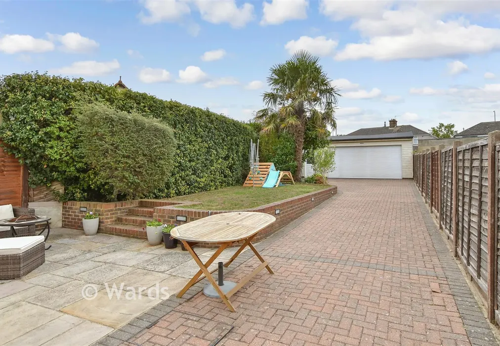 Rear Garden - Jessamine Place, Stone, Kent - Wards of Kent