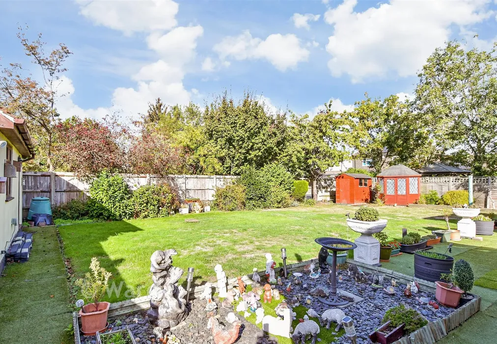 Rear Garden - Wrotham Road, South Street, Kent - Wards of Kent