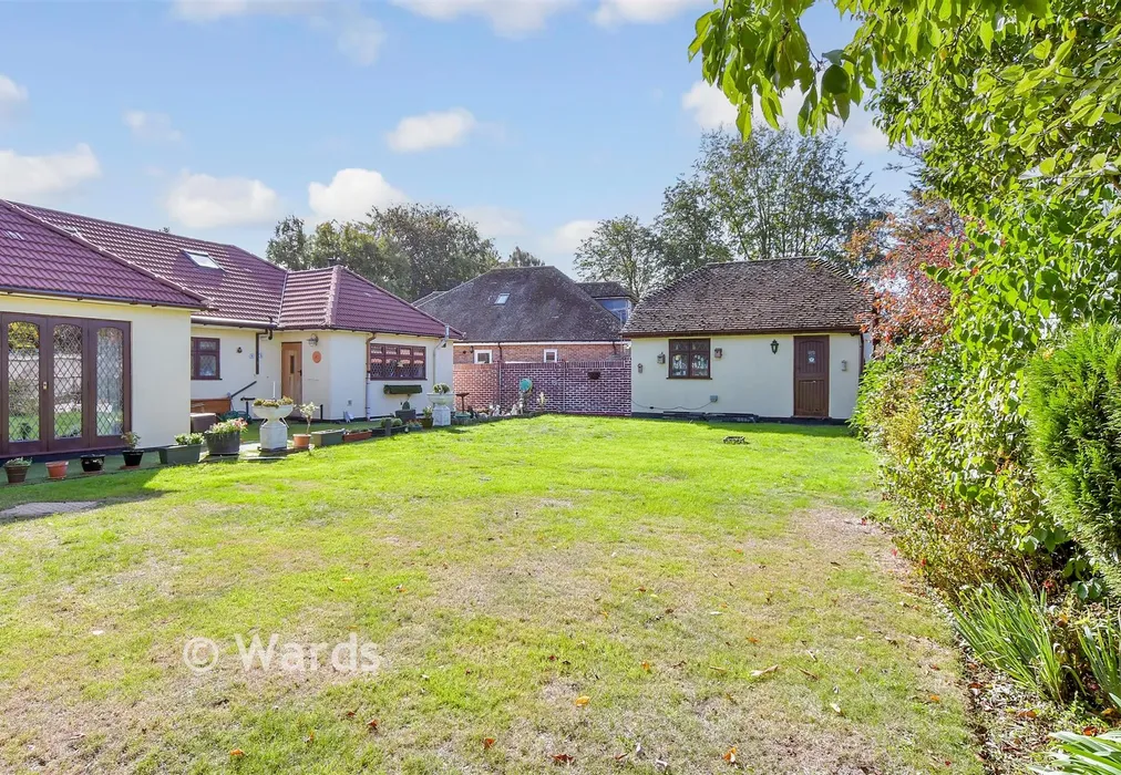 Rear Garden - Wrotham Road, South Street, Kent - Wards of Kent