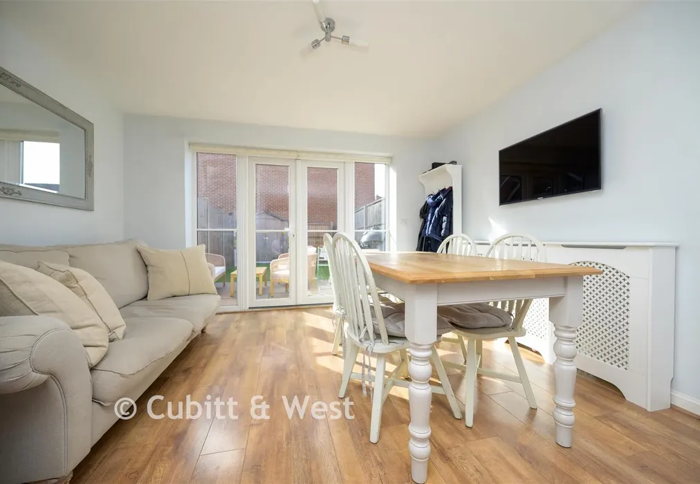 Kitchen/Diner - Whittaker Drive, Horley, Surrey - Wards of Kent