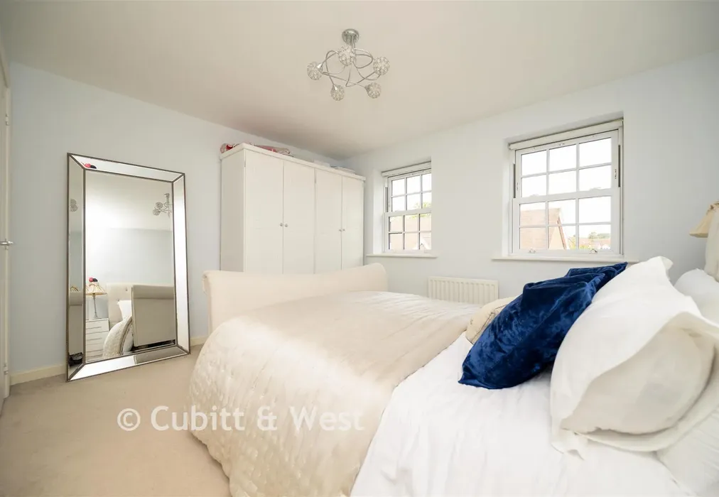 Bedroom 1 - Whittaker Drive, Horley, Surrey - Wards of Kent