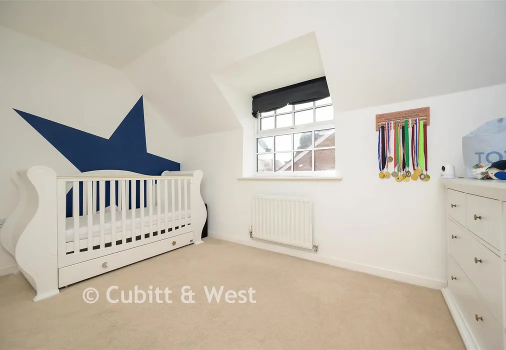 Bedroom 2 - Whittaker Drive, Horley, Surrey - Wards of Kent