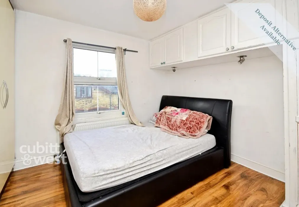 Bedroom - Alfred Road Sutton SM1 - Wards of Kent
