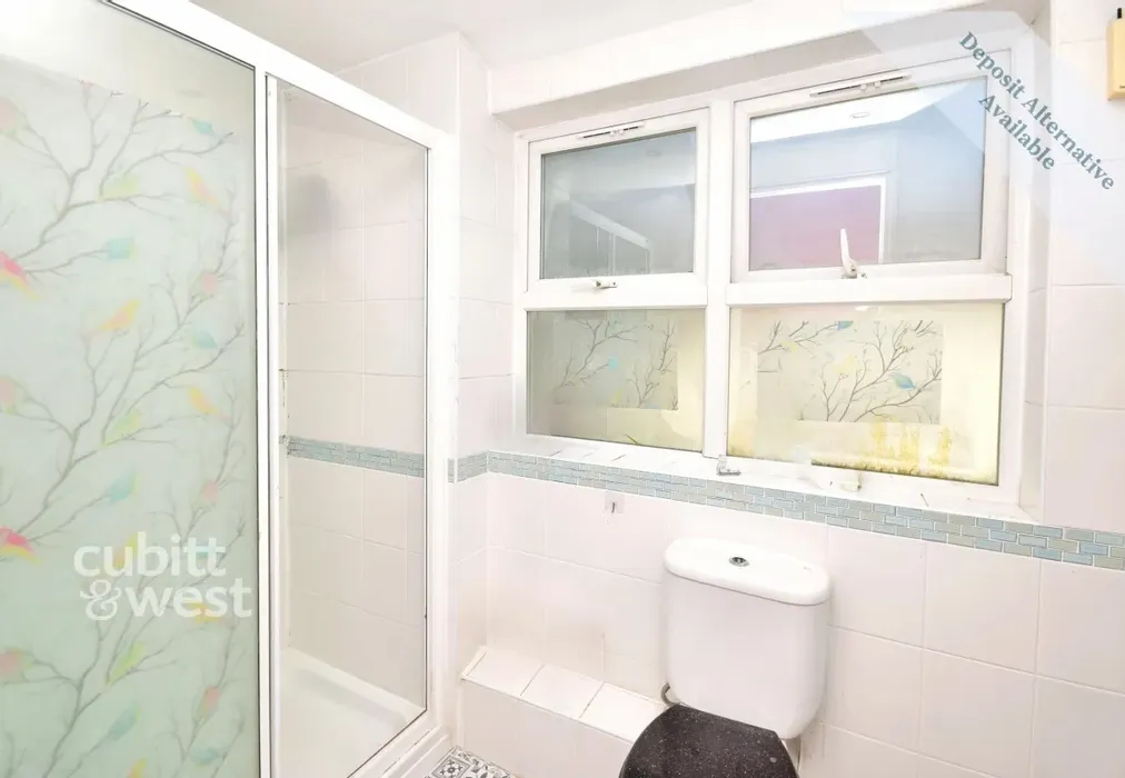 Shower Room - Alfred Road Sutton SM1 - Wards of Kent