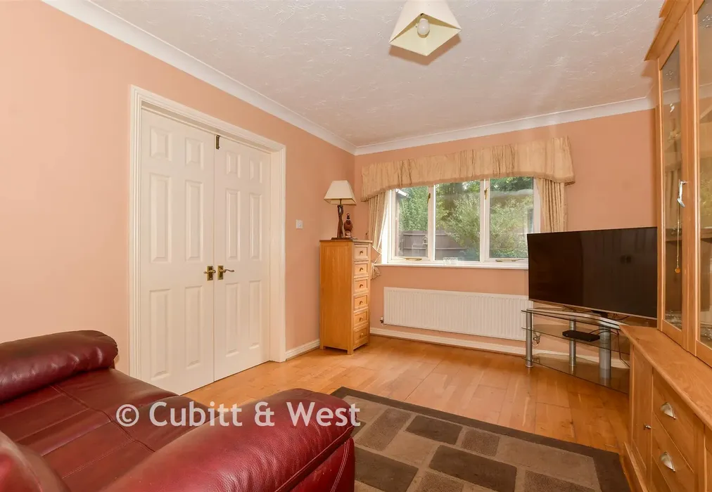 Dining Room - Charlock Way, Southwater, West Sussex - Wards of Kent
