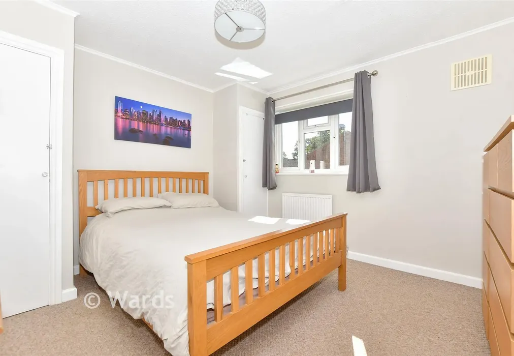 Bedroom 1 - Brandon Way, Birchington, Kent - Wards of Kent