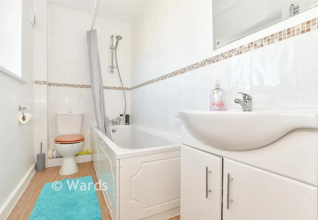 Bathroom - Brandon Way, Birchington, Kent - Wards of Kent