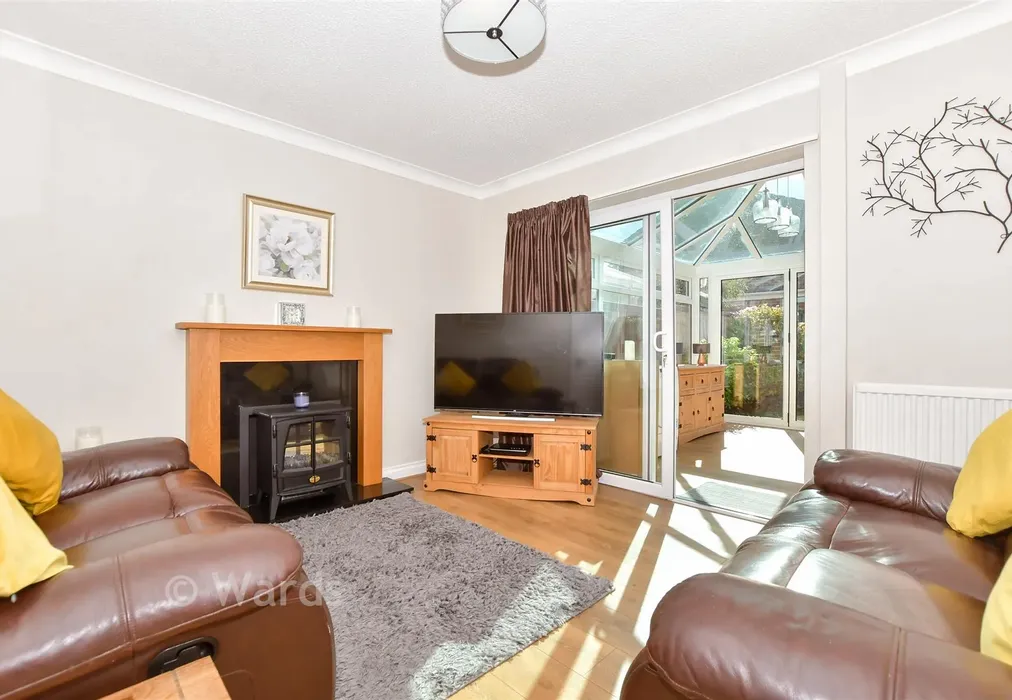 Lounge - Brandon Way, Birchington, Kent - Wards of Kent