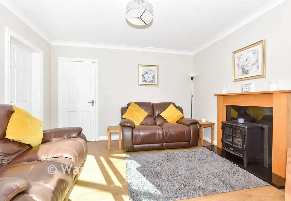 Lounge - Brandon Way, Birchington, Kent - Wards of Kent