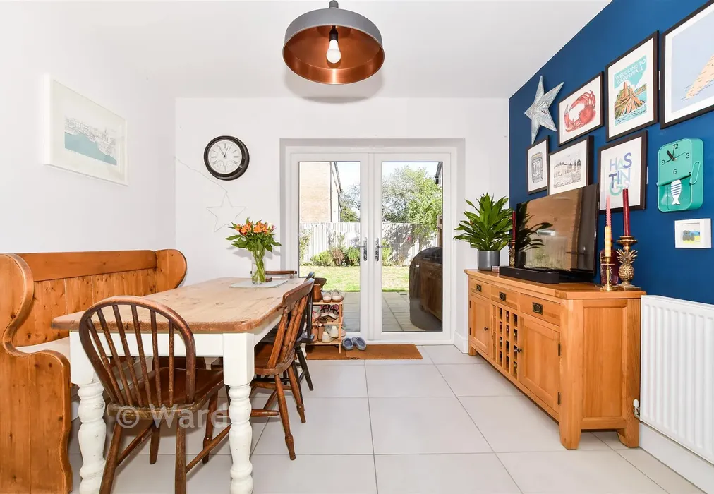 Kitchen/Diner - Fairfield Close, Tonbridge, Kent - Wards of Kent
