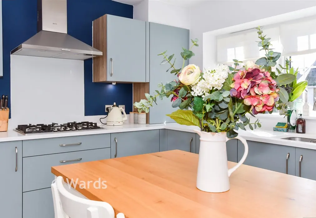 Internal Lifestyle Photograph - Fairfield Close, Tonbridge, Kent - Wards of Kent