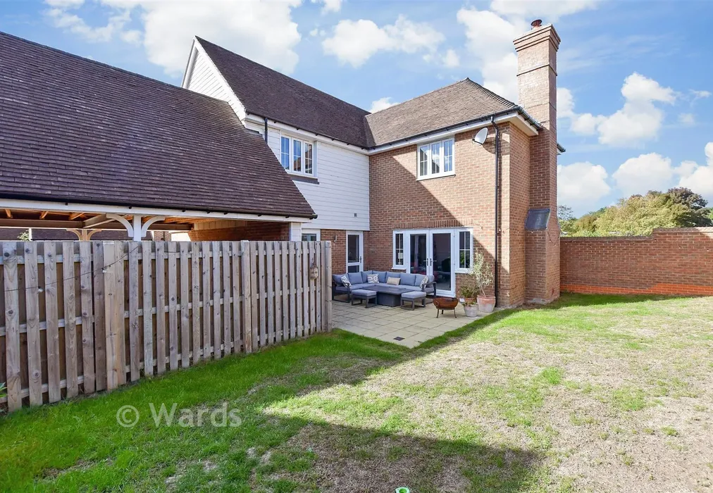 Rear Elevation - Fairfield Close, Tonbridge, Kent - Wards of Kent