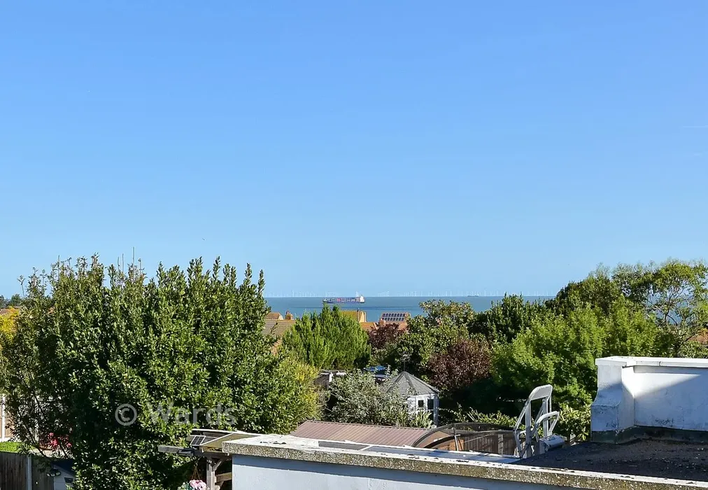 Bedroom 3 - Percy Avenue, Broadstairs, Kent - Wards of Kent