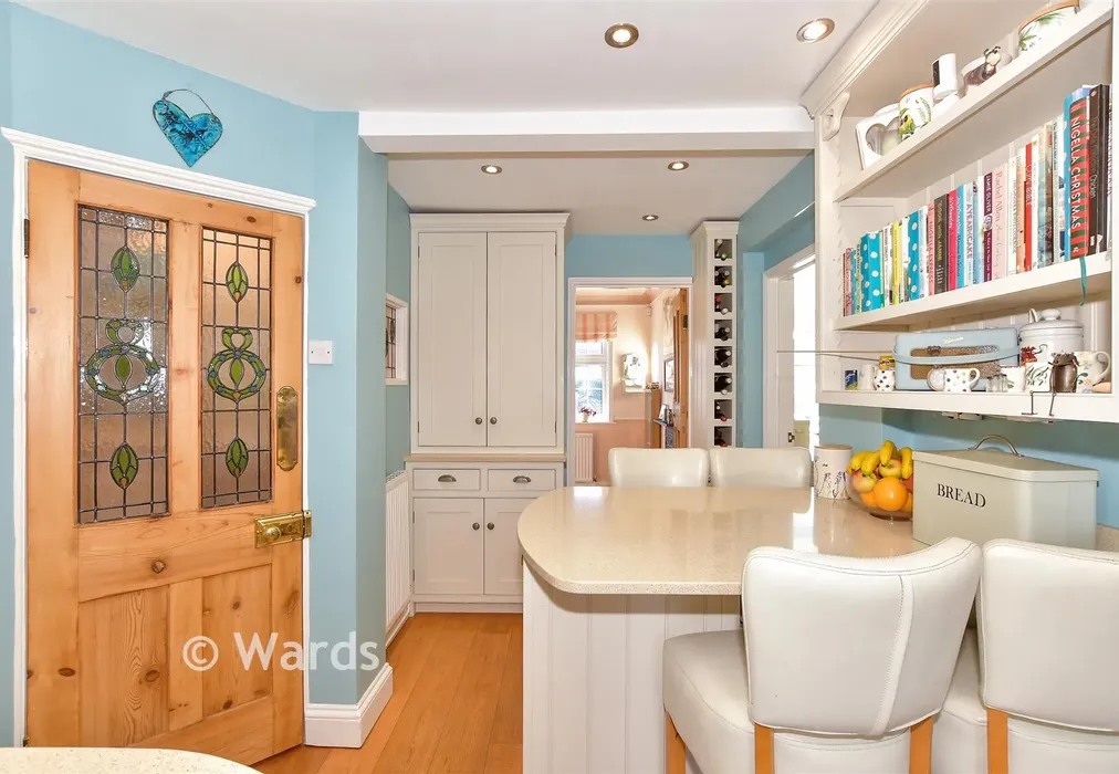Kitchen - Percy Avenue, Broadstairs, Kent - Wards of Kent