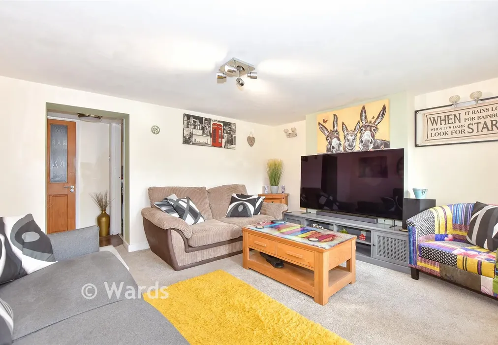 Lounge/Bedroom - Risborough Lane, Folkestone, Kent - Wards of Kent