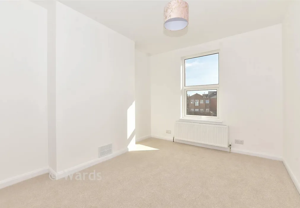 Bedroom 2 - Risborough Lane, Folkestone, Kent - Wards of Kent