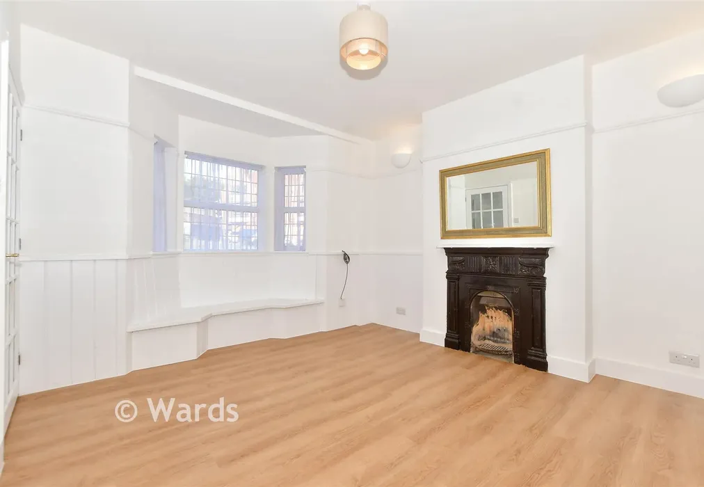 Lounge - Risborough Lane, Folkestone, Kent - Wards of Kent